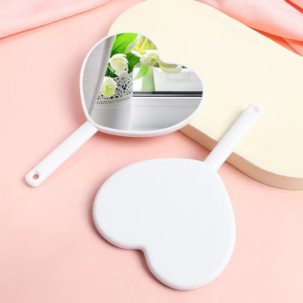 Love Makeup Mirror Handheld Makeup Mirror New Makeup Mirrors Sweet Girl Style Suitable for Carrying Around