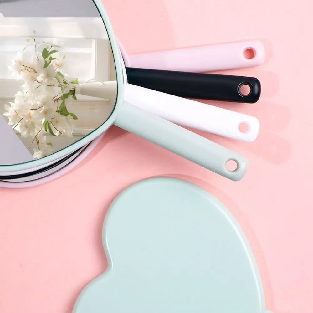 Love Makeup Mirror Handheld Makeup Mirror New Makeup Mirrors Sweet Girl Style Suitable for Carrying Around