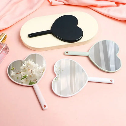 Love Makeup Mirror Handheld Makeup Mirror New Makeup Mirrors Sweet Girl Style Suitable for Carrying Around