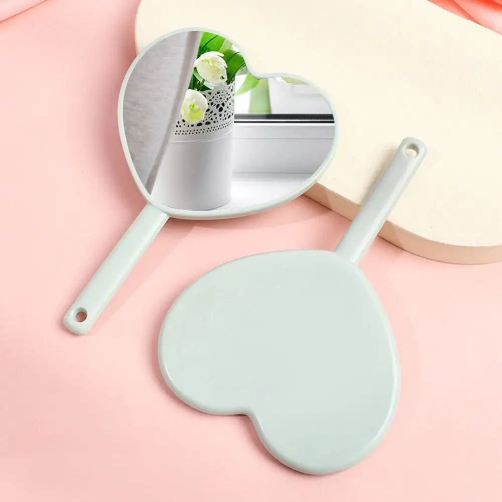 Love Makeup Mirror Handheld Makeup Mirror New Makeup Mirrors Sweet Girl Style Suitable for Carrying Around